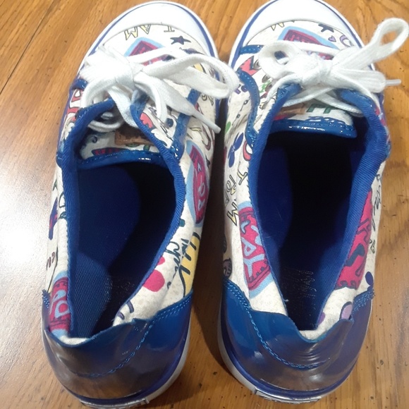 Size 7 1/2 Coach Low Tops - Picture 4 of 4